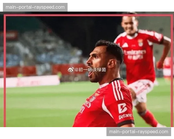 战报：AC米兰3-2佛罗伦萨，双方全部进球均源于定位球