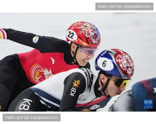 世界短道速滑锦标赛：中国队混合接力夺金，刘少昂贡献关键超越