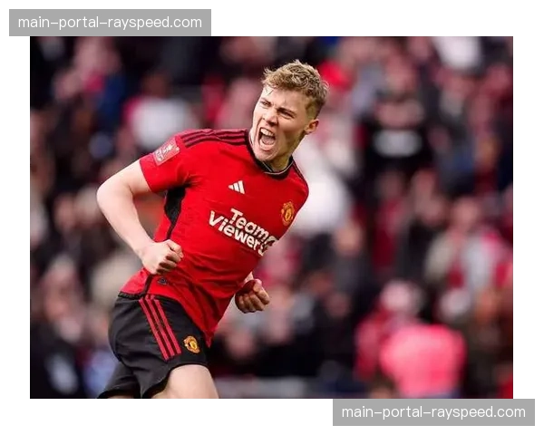 曼联官方宣布与主帅滕哈格就续约事宜展开初步谈判 曼联官方宣布与主帅滕哈格就续约事宜展开初步谈判